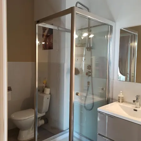 D'hotes -- Le Clos De 3*