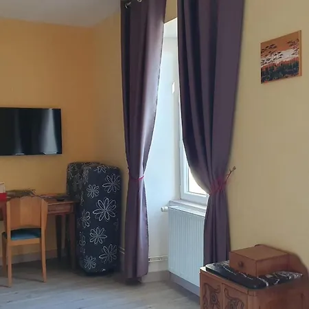 D'hotes -- Le Clos De 3* Gémozac