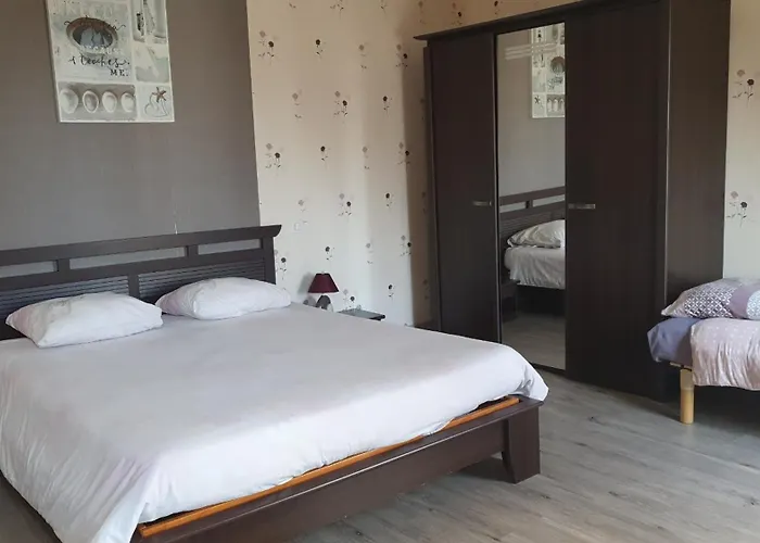 D'hotes -- Le Clos De 3* Gemozac